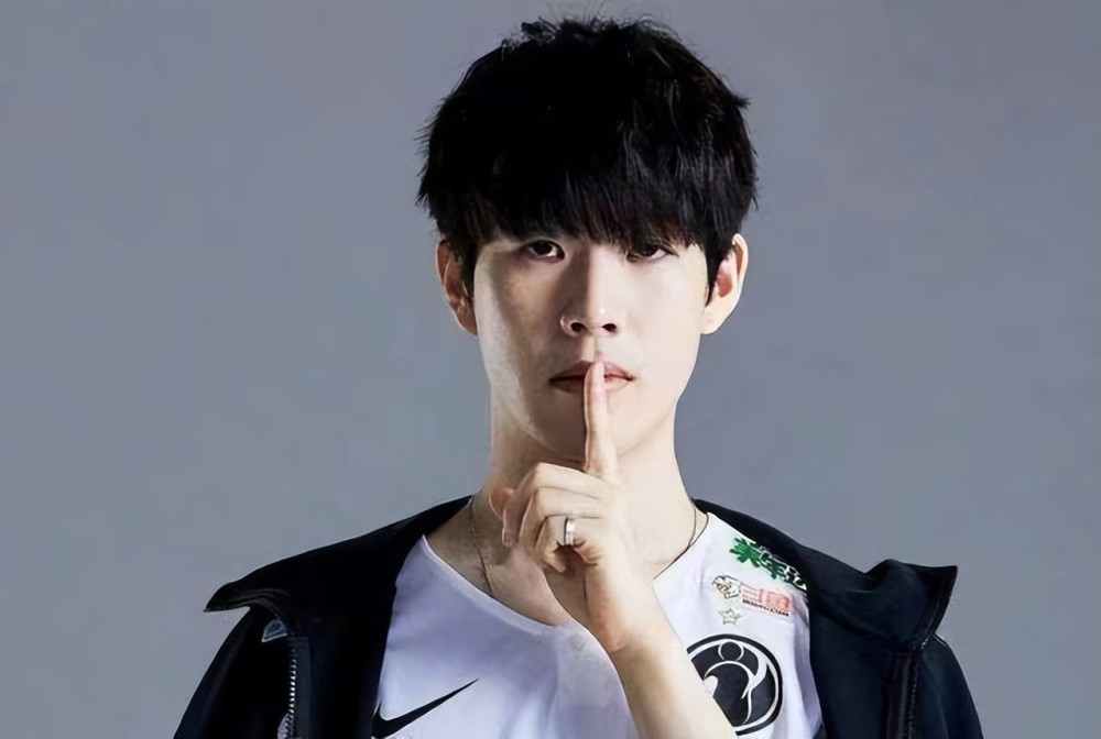 上海Major亚洲RMR：究极压制！FlyQuest 2-0 GR