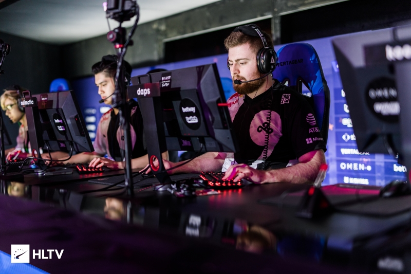 【战报】2025LPL春季赛IG 2-1 V5，IG成功闯入季后赛